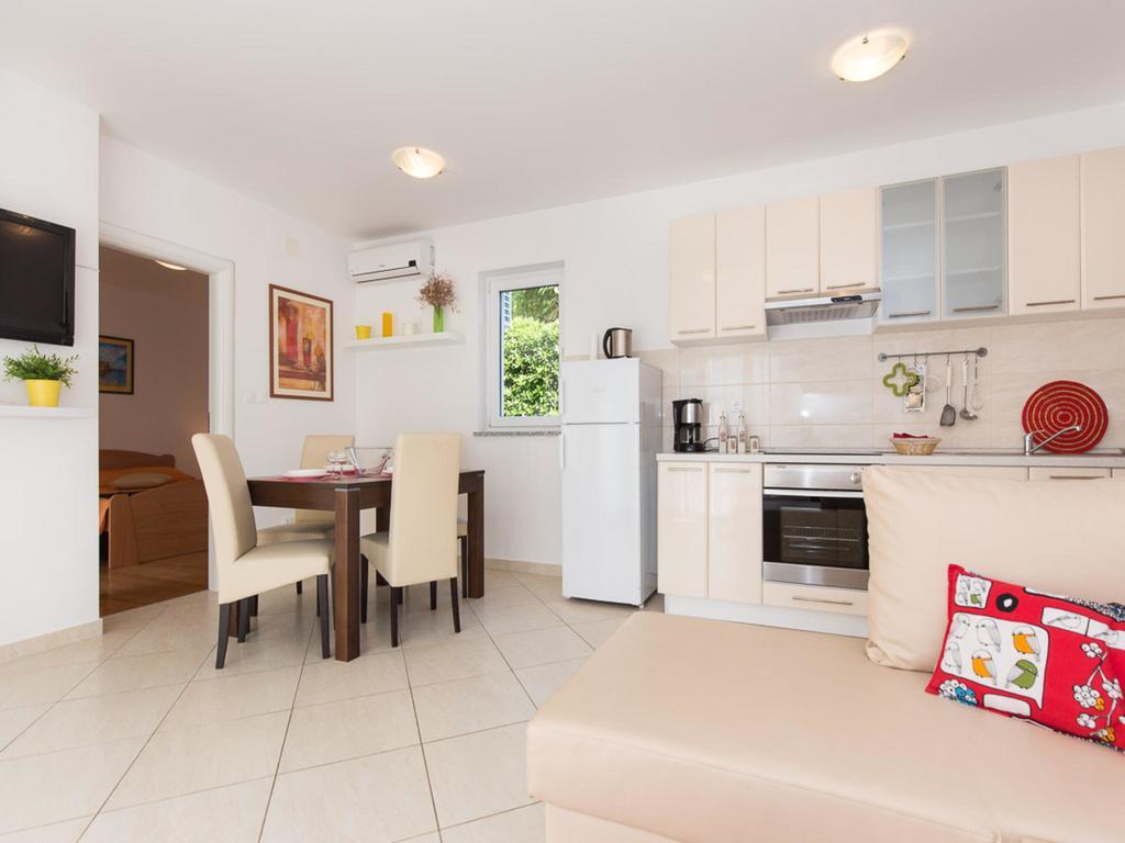 Apartments Josip Čižići Eksteriør bilde